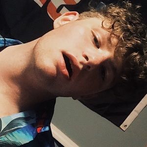 Meet your Posher, Dylan